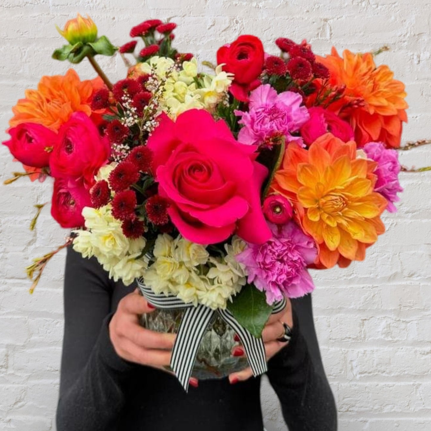 Small vase arrangement Bright