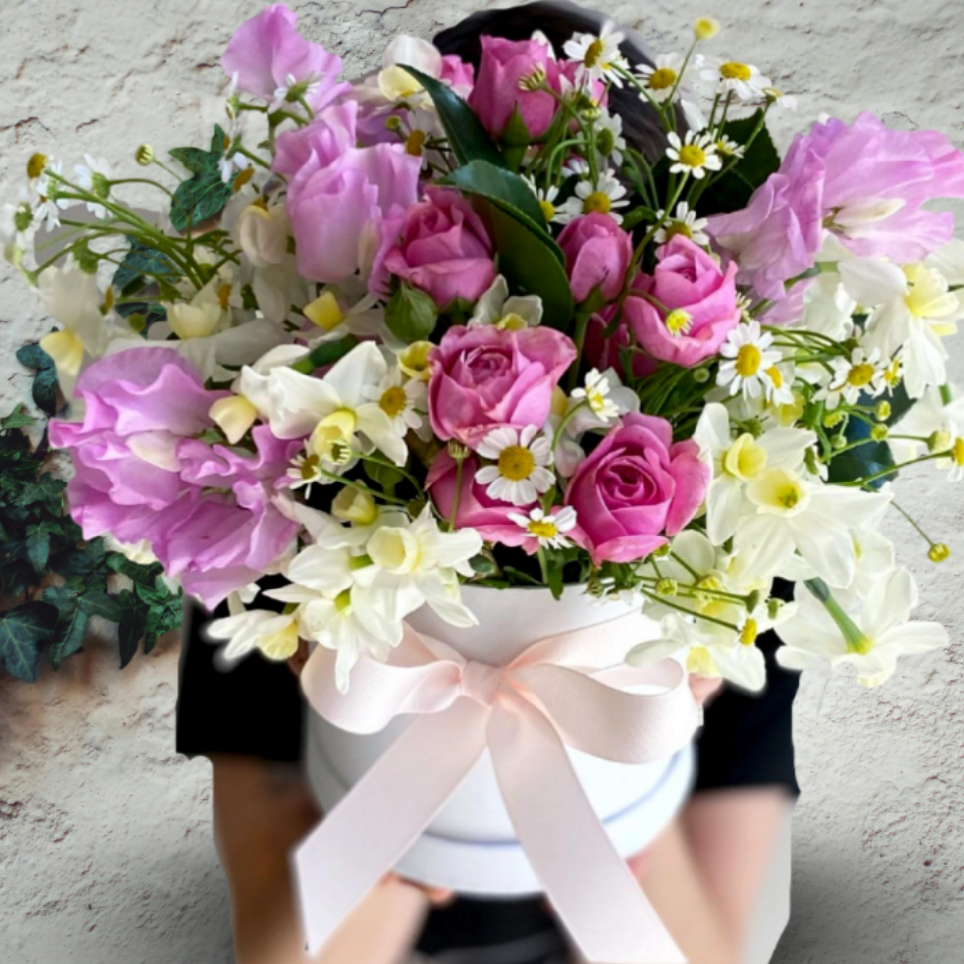 Seasonal small hatbox in mixed tones